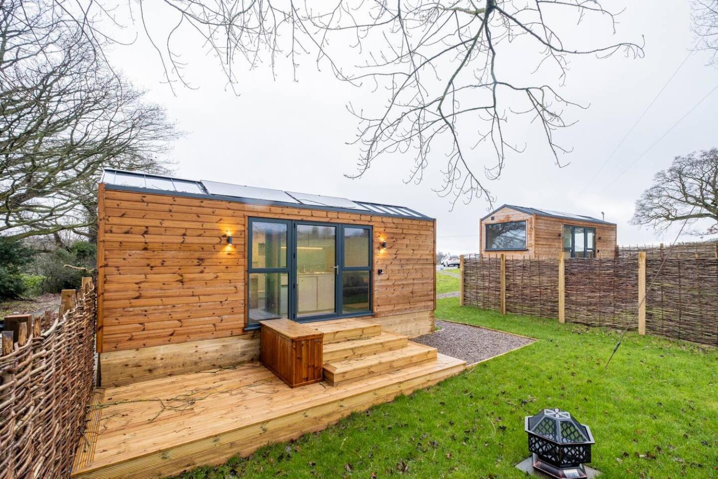 Beautiful Cabins In Herefordshire Countryside Exteriör bild